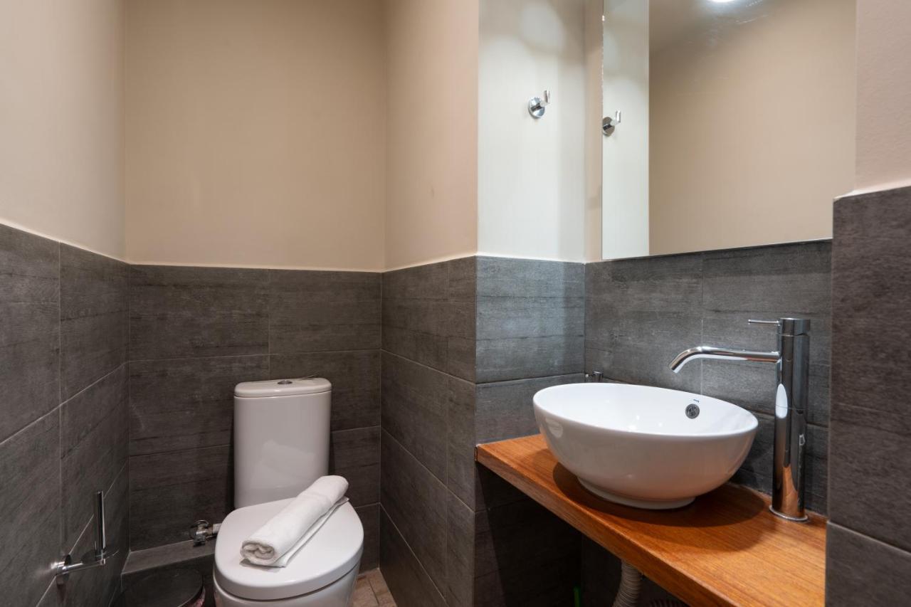 Classy Apartment In Koukaki, Walk To Metro & Acropolis 雅典 外观 照片